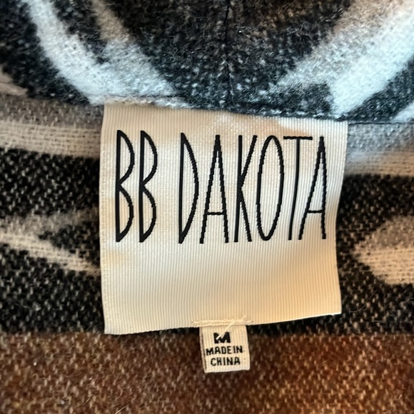BB Dakota Wrapover Coat - Picture 3 of 10